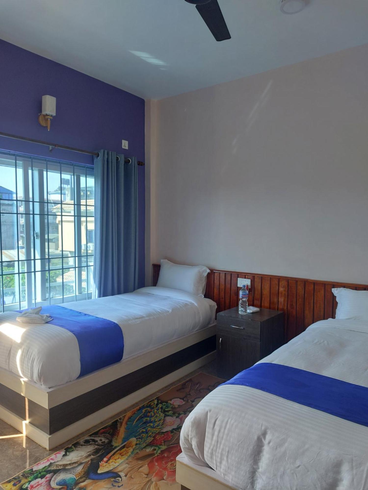 Hotel Namo Buddha Sauraha Buitenkant foto