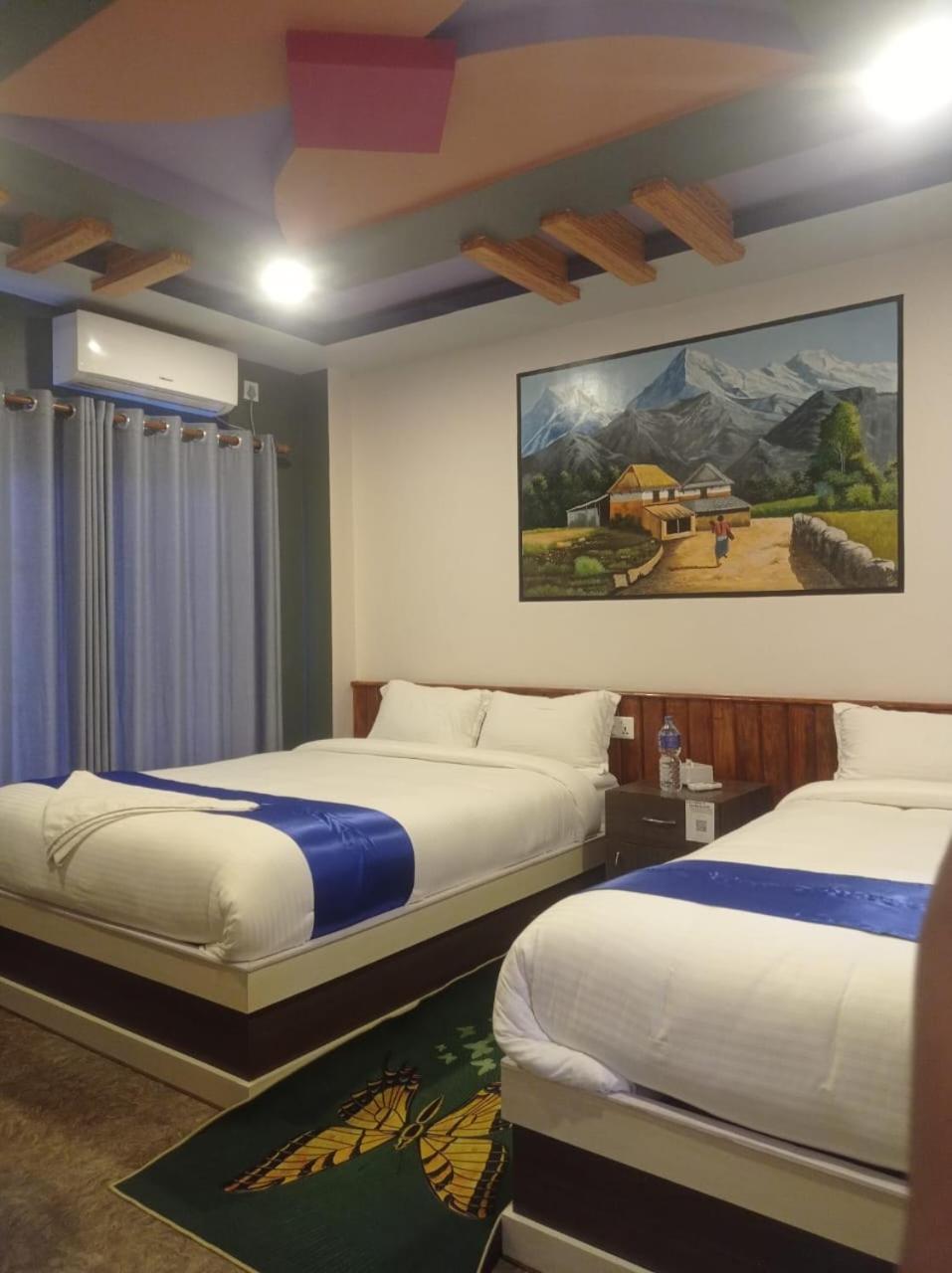 Hotel Namo Buddha Sauraha Buitenkant foto